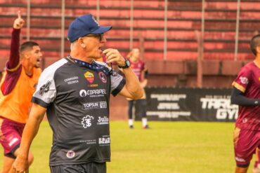 Futebol: Juventus anuncia saída do técnico Luiz Carlos Cruz