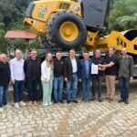 Prefeitura de Guaramirim inicia pavimentação da Rua Osvaldo Klein e Estrada Poço Grande