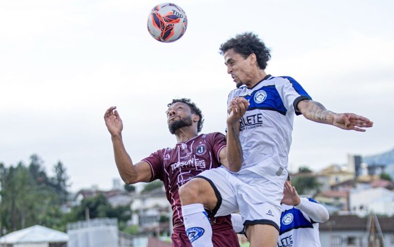 Futebol: Juventus e Jaraguá perdem seus jogos na Série B