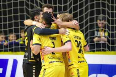 Futsal: Jaraguá vence bem o São José pela LNF na Arena