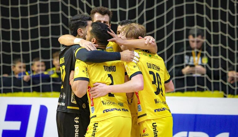 Futsal: Jaraguá vence bem o São José pela LNF na Arena